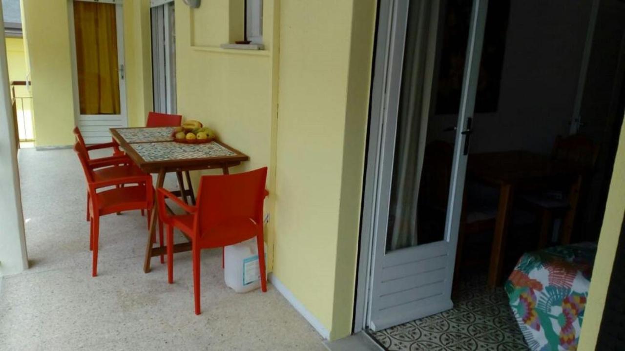 Appartamento Perco Riva Foscolo Grado Exteriör bild